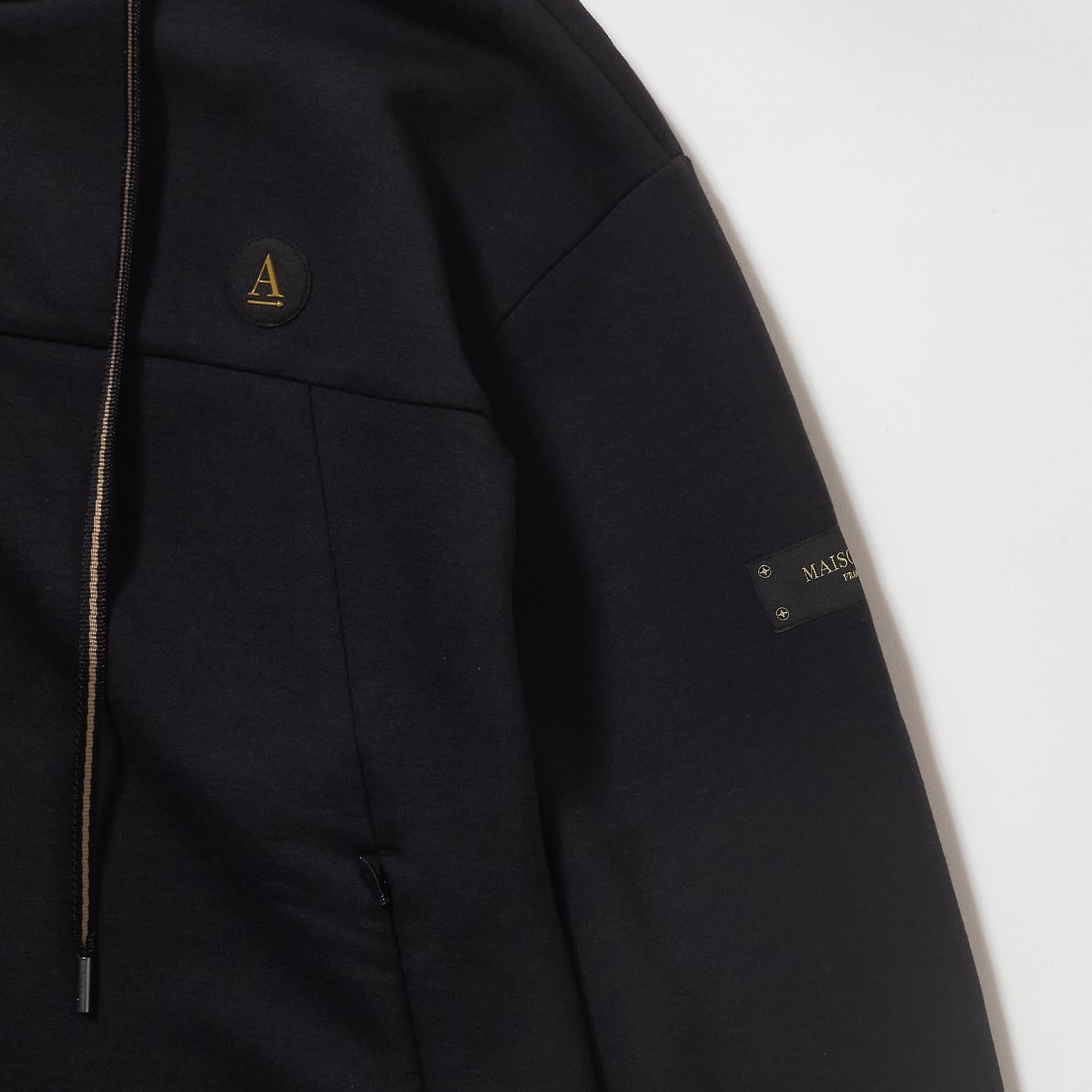 MAG ZIP HOODIE