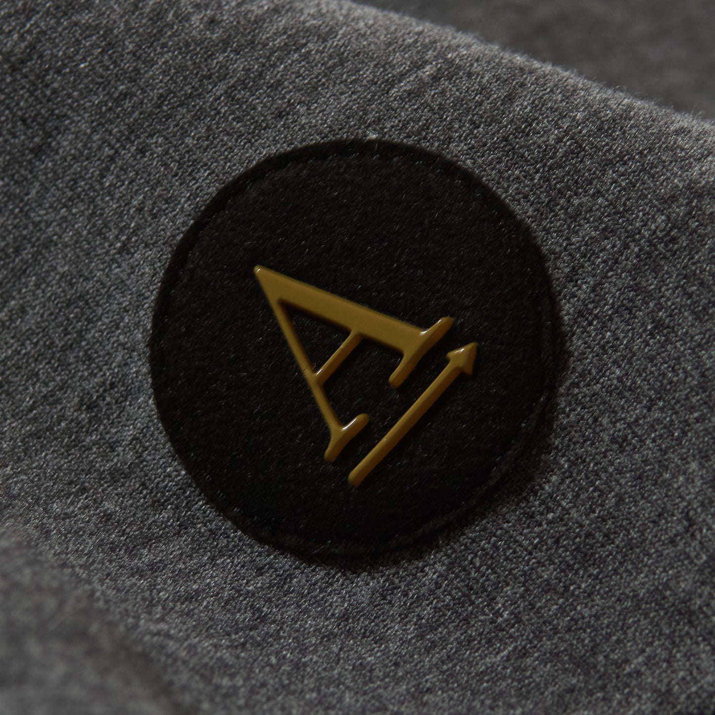 MAG ZIP HOODIE
