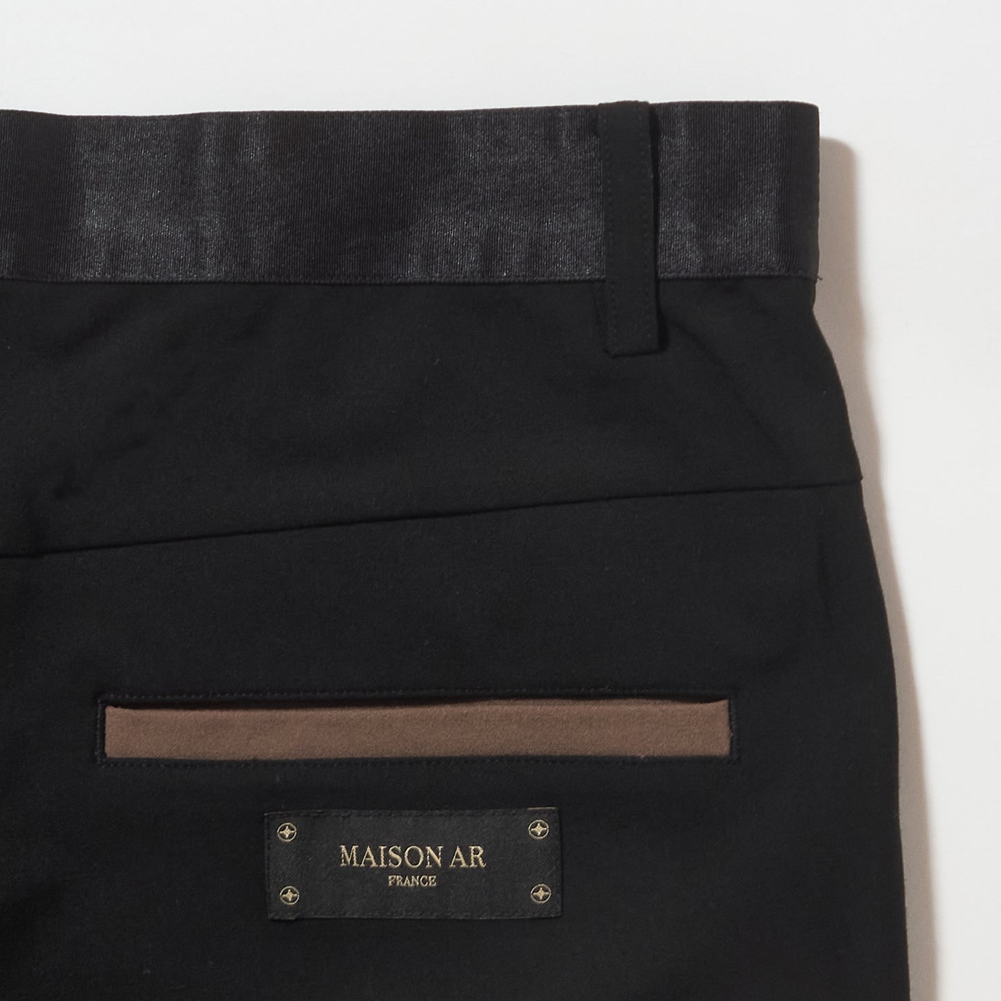MAG SLACKS