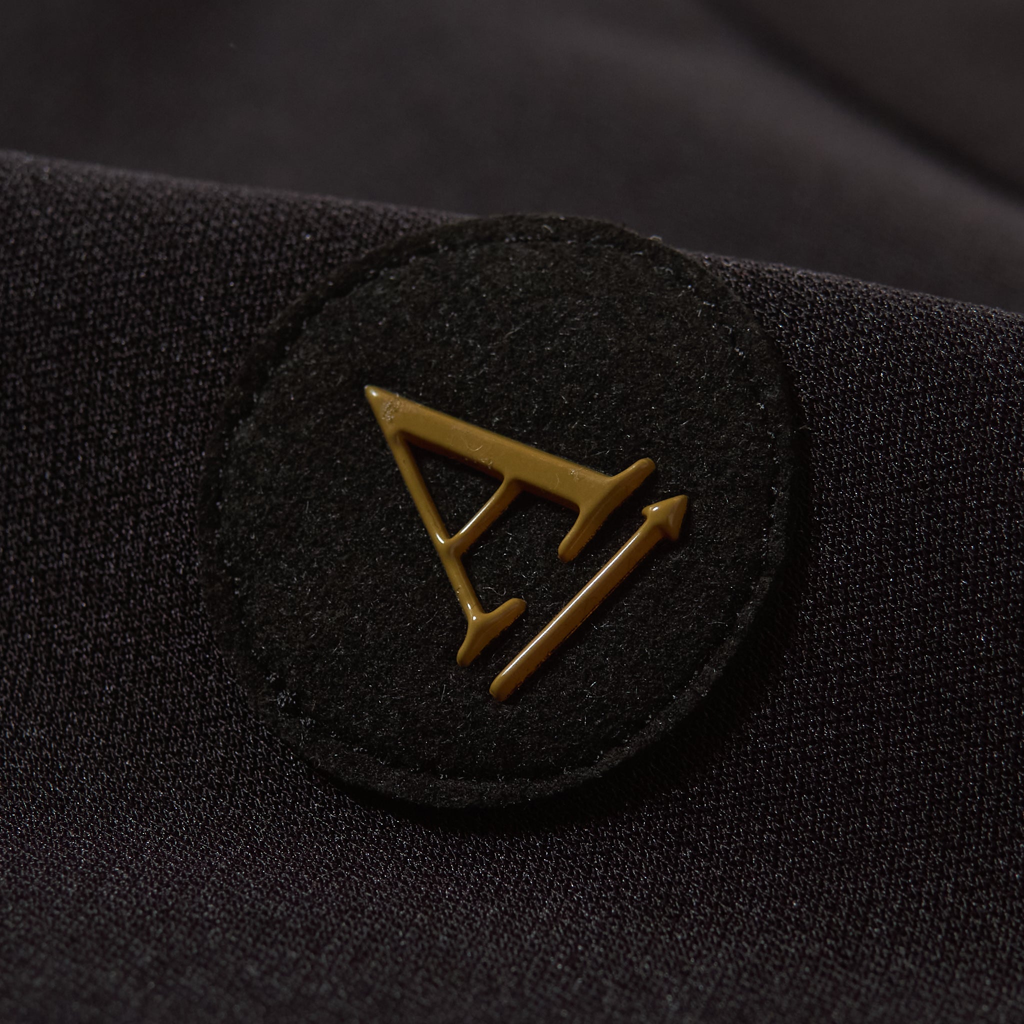 MAG MOCK NECK T SS – MAISON AR