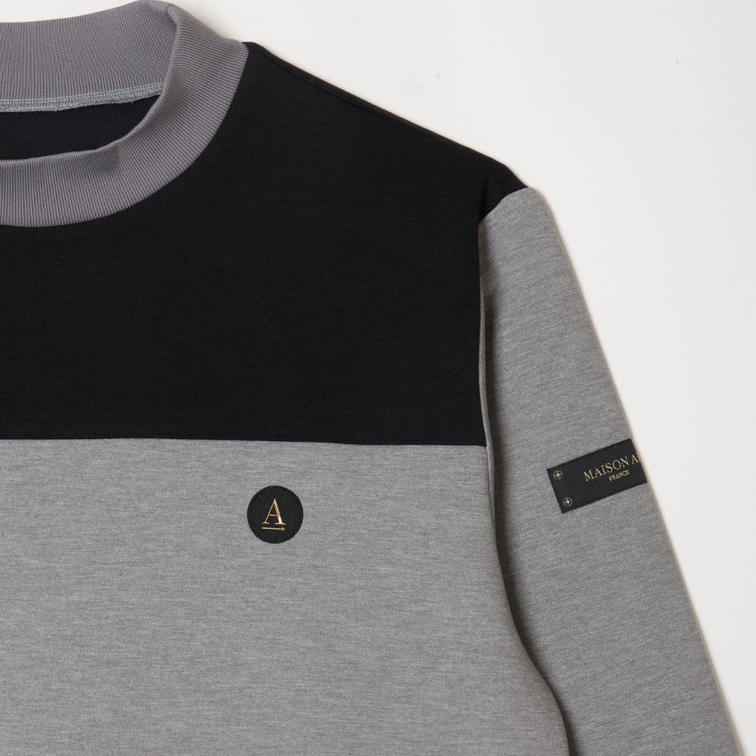 【予約商品】Dual-Tone Sweat Pullover